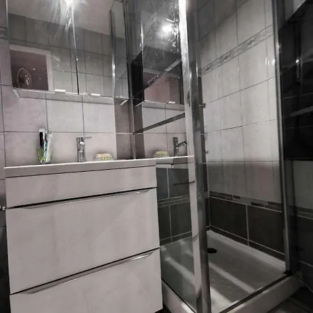 Les Portes De Catalogne - Pour 4 Personnes Avec Loggia, Le Barcares. Ref: 8pc_j4 Mae-8453 Le Barcarès